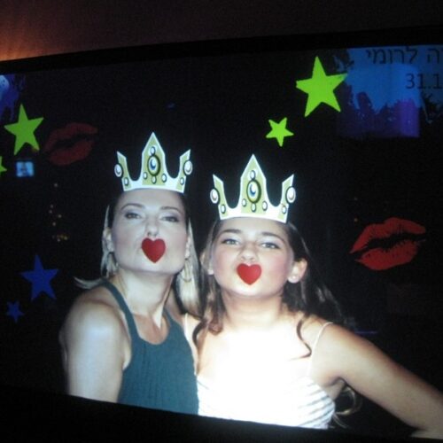 NEW AI Digital Graffiti Wall Hire